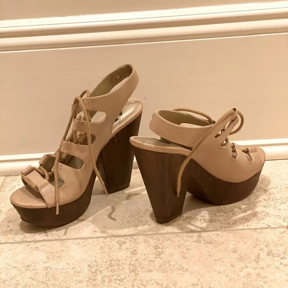 Brand New Guess Lace Up Wooden Heels
